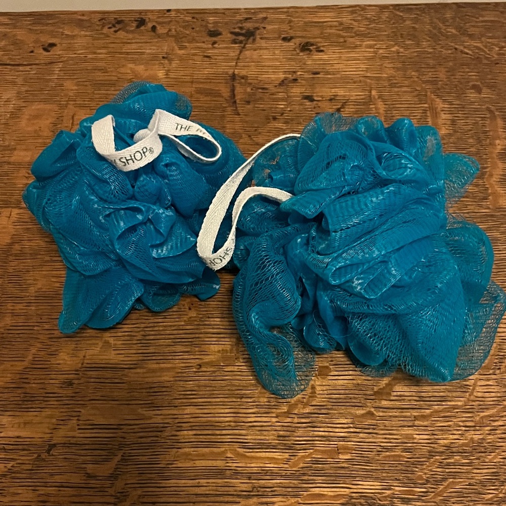 $1 Add-On Bath Puffs Poufs The Body Shop Teal Blue Pair Bathroom Accessories